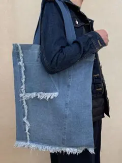 Item thumbnail for item 41cf37ac-d31f-4c8c-8c72-c5b3d31f4912