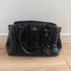 COACH 黒 キルティング ハンドバッグ