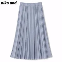 【niko and… 】プリーツスカート ライトブルー M 新品 未使用のサムネイル