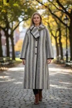 ウール混紡 ストライプ ロングコート　ウール80% イタリア製入手困難品。11号