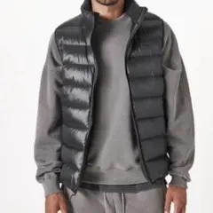 大人が選ぶ多機能ジャケット！早い者勝ち！軽量/ソフト/ダウンベスト【M】アバクロ