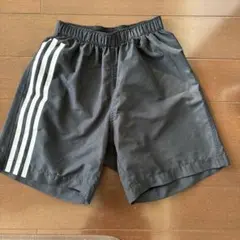adidas ハーフパンツ　150