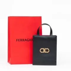 Ferragamo フェラガモ　ダブルガンチーニ　ショルダーバック