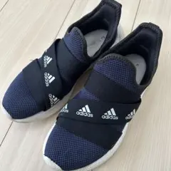 adidas スニーカー 黒23センチ