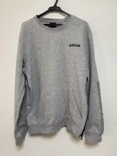 adidas グレー スウェット トレーナー