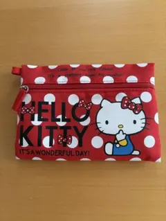 ハローキティ 水玉　ドット柄　クッションポーチ 赤