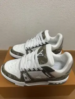 LOUIS VUITTON スニーカー ホワイト シルバー