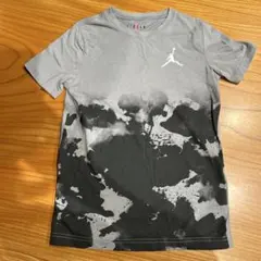 NIKE ナイキ　ジョーダン　Jumpman グラフィック Tシャツ ジュニアMのサムネイル
