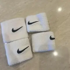 NIKE リストバンド　S, M セットのサムネイル