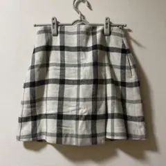 UNIQLOチェック柄　膝丈スカート
