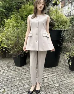 美品　CELFORD ペプラムセットアップ38