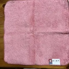 今治タオルの認定を受けたMIRT ピンク ハンカチ ロゴ入り