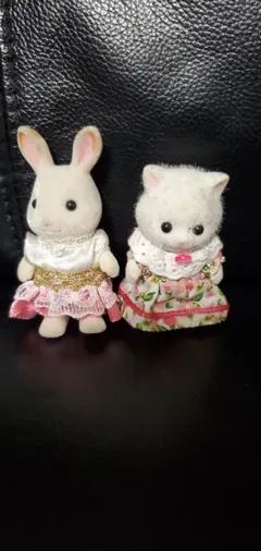 ウサギとネコのぬいぐるみセットシルバニアファミリー