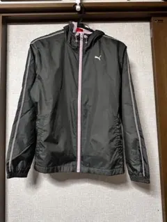 プーマ　ウインドブレーカー