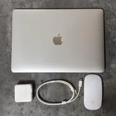 2022年 MacBook Air 13インチ シルバー