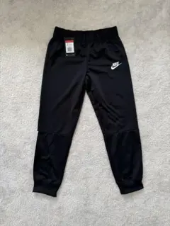 【新品タグ付き】Nike レディース/キッズ　黒　裏起毛パンツ