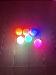 光るゴルフボール(ナイター用)