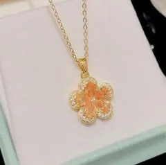 N-135 フラワーネックレス チタン製 ジルコニア ゴールド 華やか上品