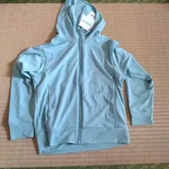 UNIQLO エアリズム UVカットメッシュパーカー 長袖　130cm グリーン