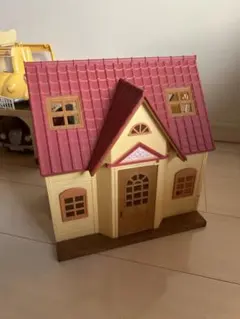 シルバニアファミリー ハウス 2階建て 赤黄色