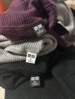 UNIQLO タートルネックリブニットセーター