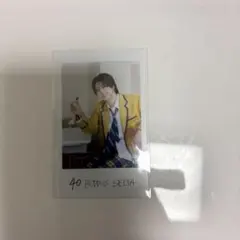 BUDDiiS SEIYA 隣の席フォト 右