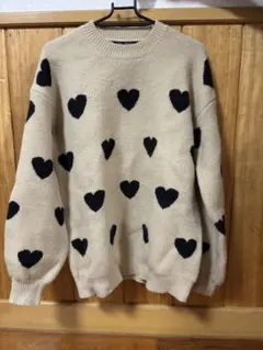 ベージュ ハート柄 セーター