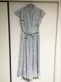 tocco closet/フリル付きライトブルーワンピース