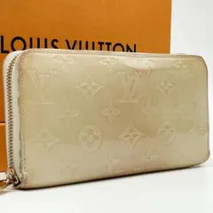 ルイヴィトン ジッピーウォレット ヴェルニ　アイボリー　ラウンドファスナー