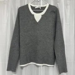 Vネックニット