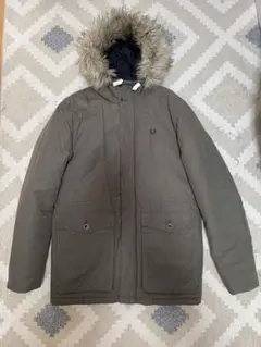 ！良品！FRED PERRY ダウン オリーブグリーンのサムネイル