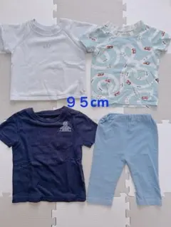 GAP 子供服 Tシャツ ハーフパンツ 4点セットのサムネイル