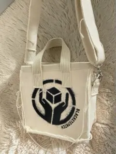 希少激レア FAF x BlackEyePatch ショルダーバッグ 様 希少激レアFAF x BlackEyePatch ショルダーバッグ、ト - メルカリ