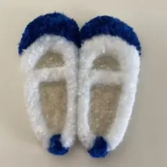 《ハンドメイド》上履き　パンチニードル　小物 装飾用