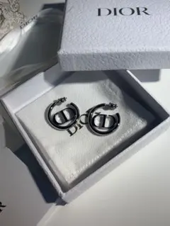 Dior 30 Montaigne ピアスのサムネイル