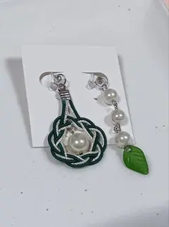 水引 アシンメトリー イヤリング グリーン パール リーフ