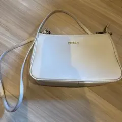 FURLA ホワイト レザー ハンドバッグ ノットデザイン - メルカリ