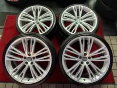 【ひろ】【美品】アウディ A7 4K 純正　ホイール アウディ A7 4K 純正20インチアルミホイール 8.5JX20H2 ET30 255/40R20