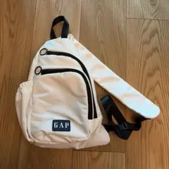 GAP ショルダーバック