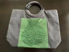 リングハンドルトートバッグ　ビーズ刺繍入り【即購入可】