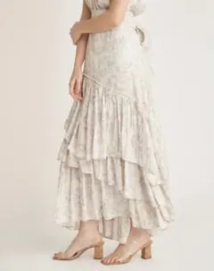 美品　スナイデル　ボリュームティアードスカート ライトグレー