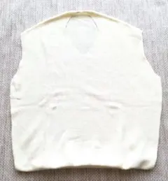 新品未使用Techichiアイボリー Vネック ノースリーブニット