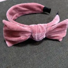 ベルベットリボン付きピンクカチューシャ