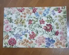 中古品☆玄関マット室内☆マット☆花柄☆サイズ51×80☆綺麗め