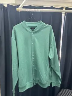 ミントグリーン ボタン付きカーディガン