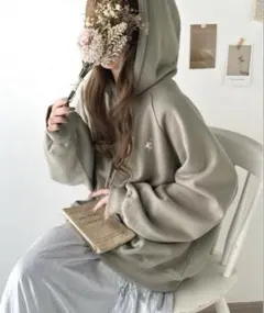 クラシカルエルフ ワンポイント胸刺繍 裏起毛パーカー ブラウン S トップス