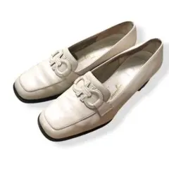 モデルサイズ☆極美品❤箱付き☆Ferragamo【フェラガモ】ロゴ ローファー 楽天市場】フェラガモ メンズ ローファー ビットモカシン