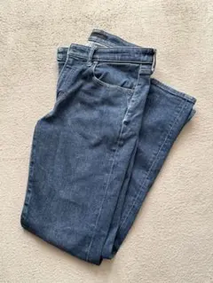 UNIQLO スキニーデニム 31サイズ　メンズ　ジーンズ　パンツ