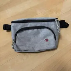Champion ボディバックグレー