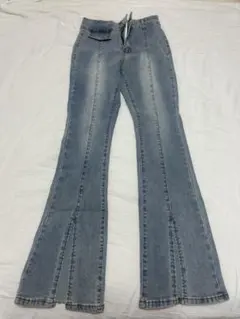 SHEIN フロントスリット フレアデニムパンツのサムネイル